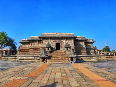Chennakeshava Temple (Belur) entrance and temple complex