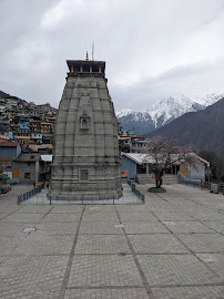 Sri Paramapurusha Perumal Temple , Thiruppirudhi (Joshimath, Uttarakhand) entrance and temple complex